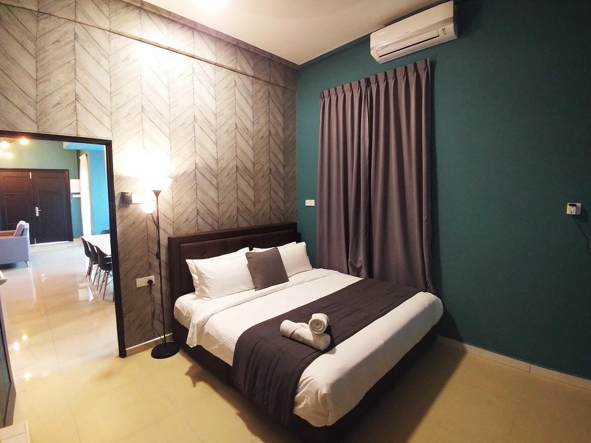 Le Bleu Malacca Екстериор снимка